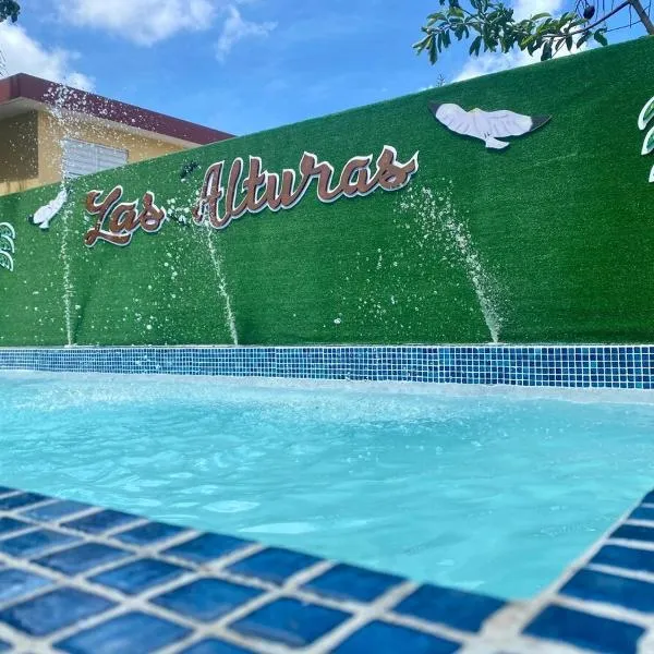 Las Alturas Loft 302, hotel in Aguadilla
