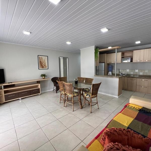 Casa Concha 300m Praia de Bombas - Foto 4