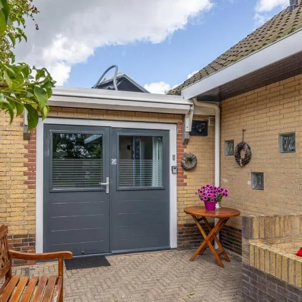 Jacobsschelpje, hotel u gradu Holum