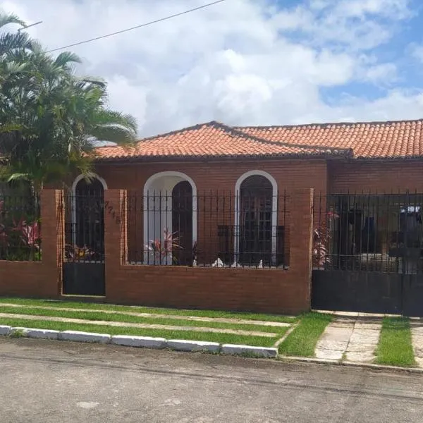 Quarto com 3 camas, hotell sihtkohas Natal