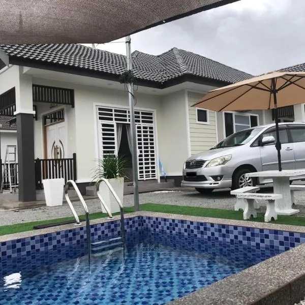 Homestay Tokmi Besut、Kampong Baruのホテル