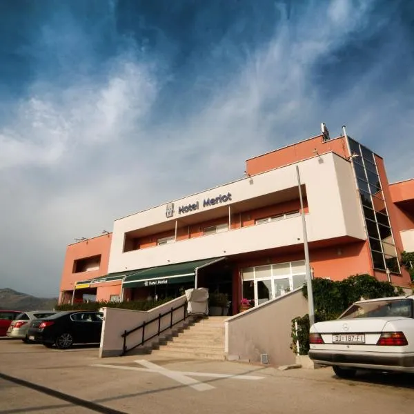 Hotel Merlot, hotel v destinácii Opuzen