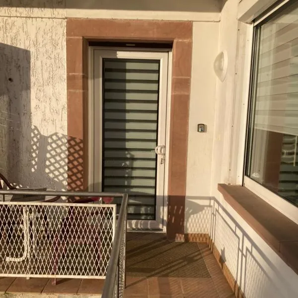 Petit studio meublé, hotel v destinaci Lembach