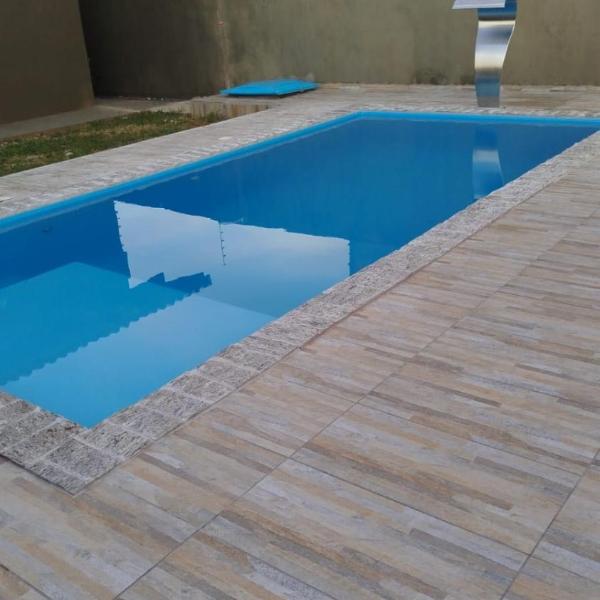 Casa agradável e confortável, com piscina - Foto 4