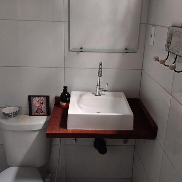 Casa independente de 4 quartos e Piscina! - Foto 3