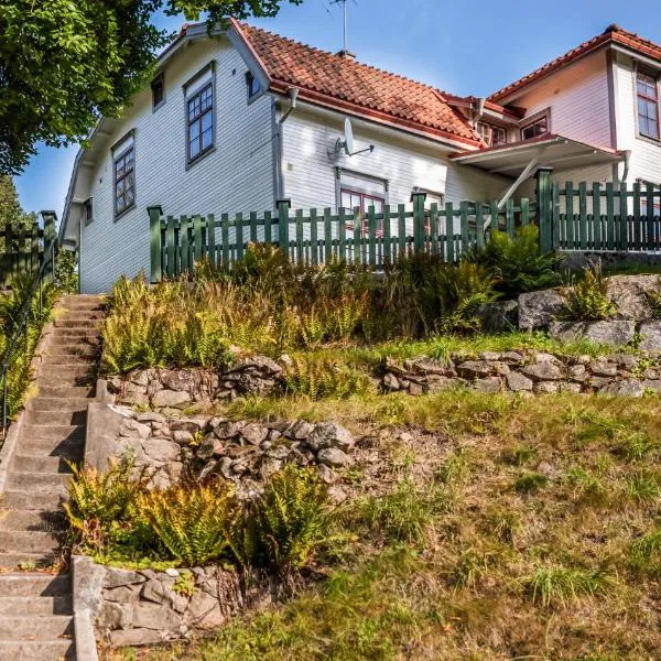 Beautiful Home In Svängsta With Sauna, hotel in Svängsta