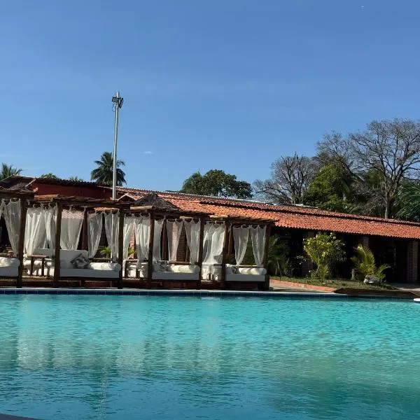 Marina Eco Hotel Praia da Fazenda, hotel v destinaci Saubara