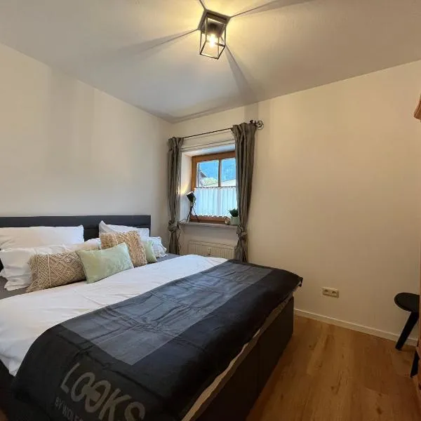 Ferienwohnung Valentin inklusive Königscard、オーバーアマガウのホテル
