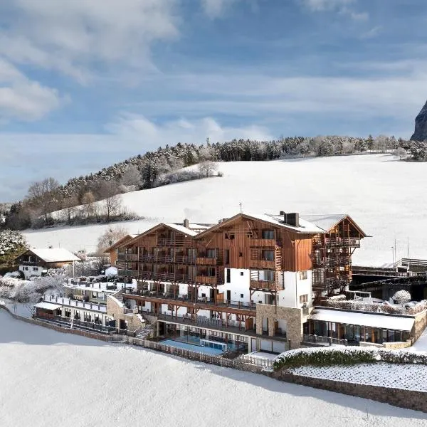 Hotel Emmy - five elements, hotel em Fiè