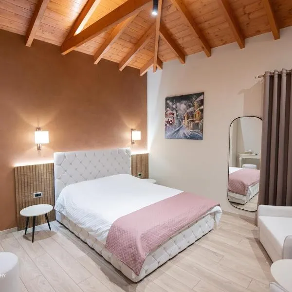 Moonlight Serenade, hotel in Korçë