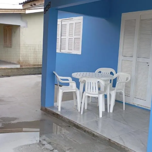 Casa de praia a 100 metros da praia, hotel v destinaci Passo de Torres
