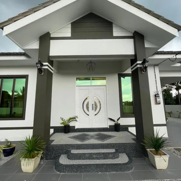 Rihays Palace Homestay Ketereh, hotell sihtkohas Ketereh