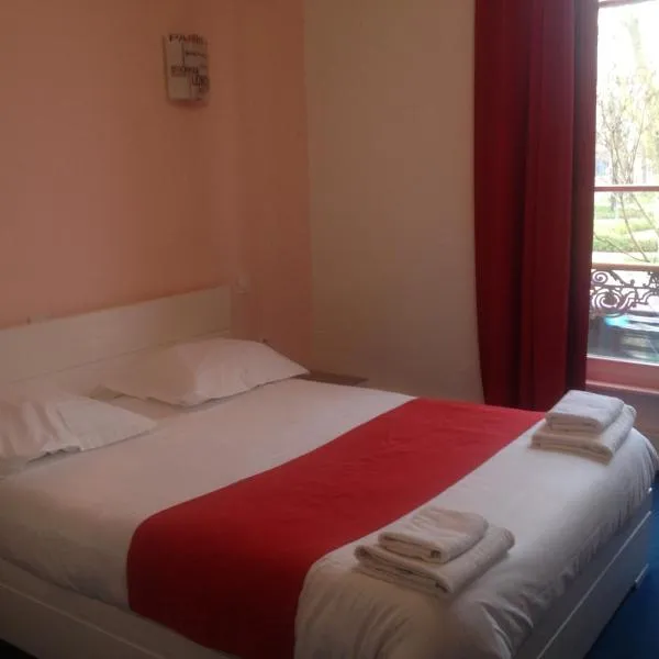 Hotel Couleurs Sud Centre-ville Gare Charleville-Mézières, hotel v destinaci Charleville-Mézières