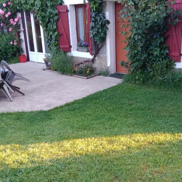 Gîte des coussières, hotel in Courteix