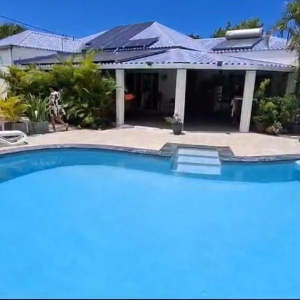 Chambres d'hôtes du domaine des doudous, hotel v destinaci Saint-Pierre