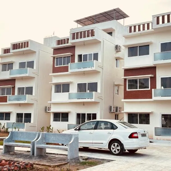 Gold Mountain Stay Studio Room, hotel v destinaci Tiruvannamalai