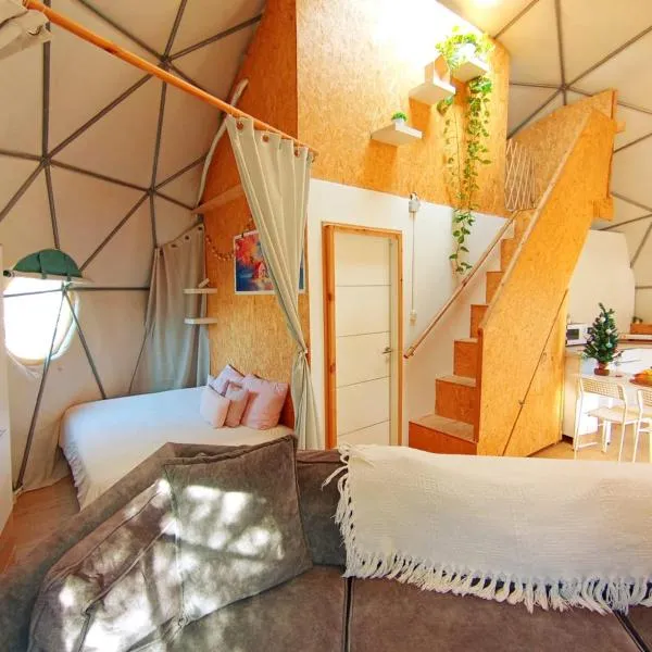 Olive Dome - כיפה גיאודזית ענקית ומודרנית בין עצי הזית, hotel v destinaci Javne'el