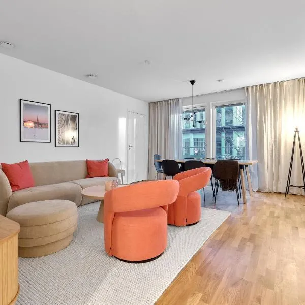 The Pink Patio - Cozy Modern Private Apartment, hotel i Solna