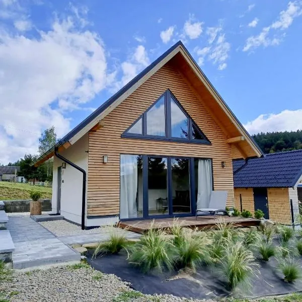 Słoneczny Stok, hotel u gradu 'Małastów'