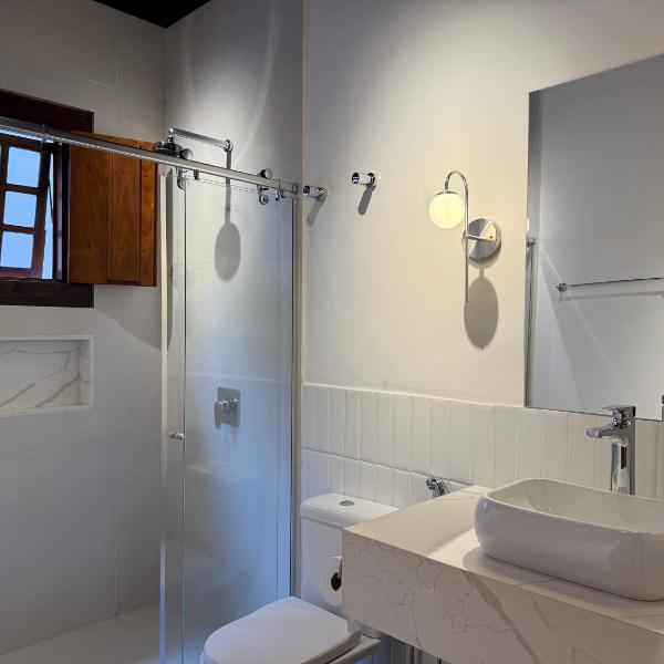 Casa Matutina Colonial-Vista incrível e a 3 min da Rua do Lazer - Foto 3