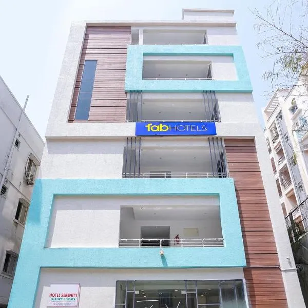 FabHotel Serenity - Nr AIG Hospital, Gachibowli, hotel in Gachibowli