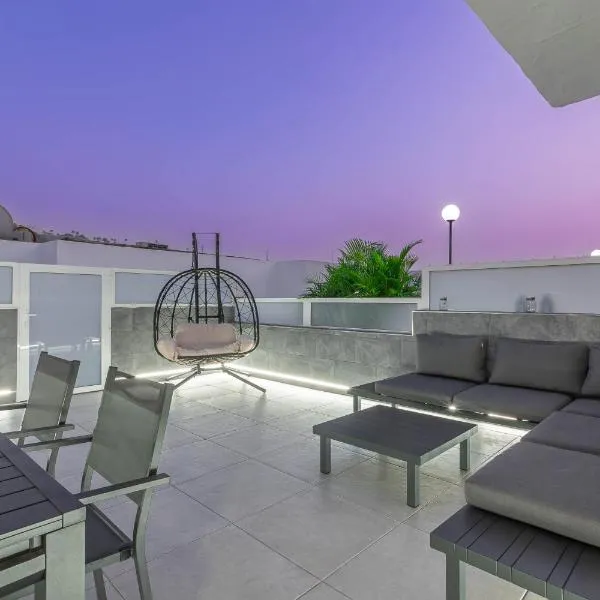 Apartment with sea view and pool, hotel v destinaci Puerto Rico de Gran Canaria