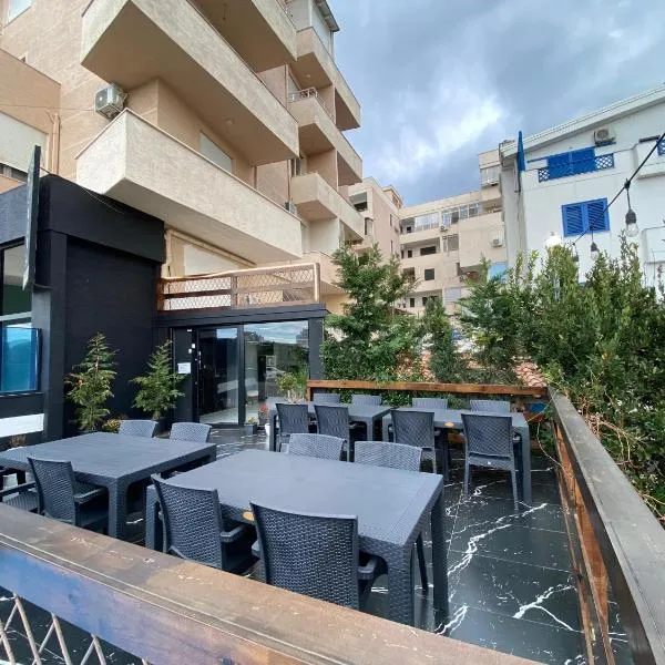 Enles Hostel, hotel v destinaci Durrës