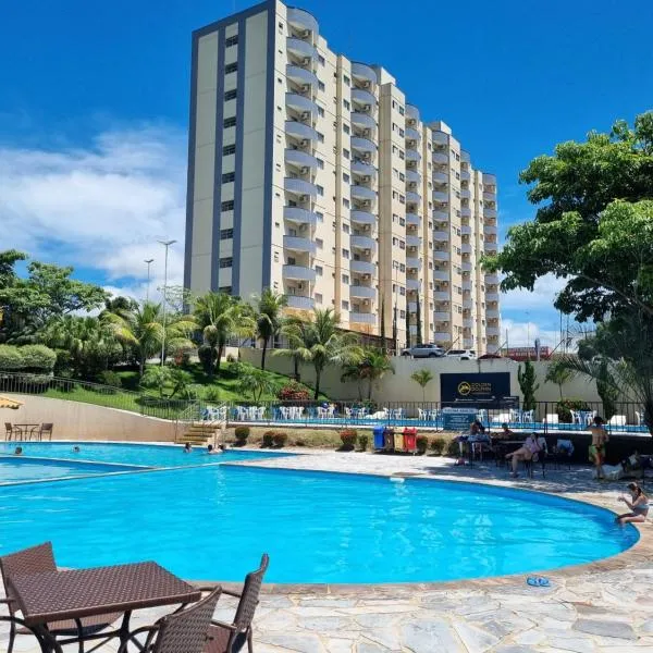 Flat 902 Golden Dolphin Express, hotel in Caldas Novas