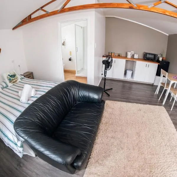 Spacious sleep-out, hotel v destinaci Ohakune