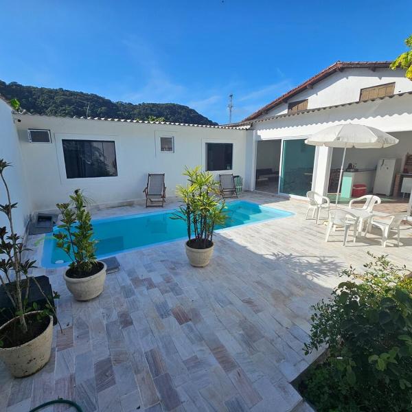 Linda casa em Guaiúba, Guarujá, 2 suites e piscina - Foto 3