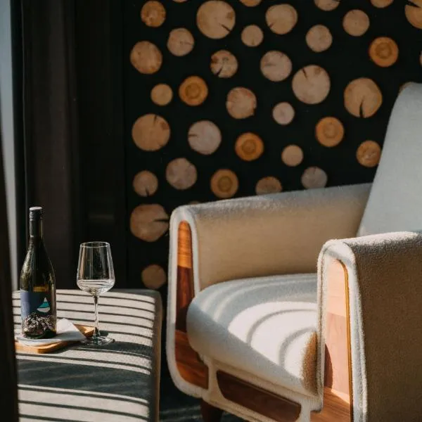 Luxusní Apartmány Domovjanka - LYSÁ HORA, SMRK, KMÍNEK, SLAVÍČ, hotel v Bílé