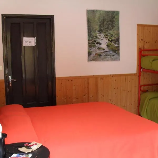 La Miando Rooms, hotel in Pomaretto