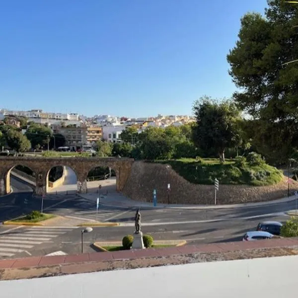 Casa Puente ROMANO cerca de Sevilla, hotel v destinácii Alcalá de Guadaira