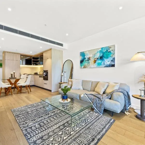 Urban Bliss 2BR Abode - Luxury丨Comfort丨Parking, khách sạn ở Sydney