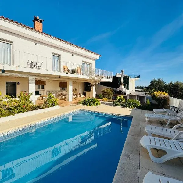 Exclusiva casa con vistas despejadas al mar y piscina privada, hotel sa Lloret de Mar