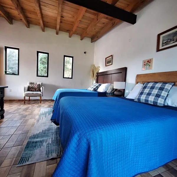 Casa Elizabeth en valle de Bravo,Avandaro, hotel v destinaci Godínez