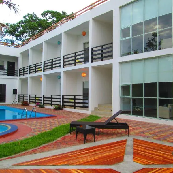 Ocean Blue Hotel, hotel v destinaci Olón