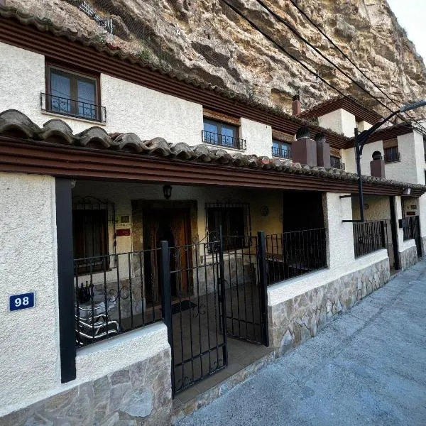Casas Rurales Maribel - Complejo Alcalá del Júcar, hotel in Alcalá del Júcar
