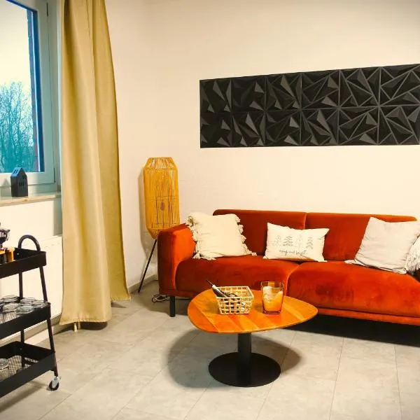 Getaway Apartment - Balkon - Küche - Ruhe - Wäsche - S-Bahn - 60 qm, hotel v destinaci Duisburg