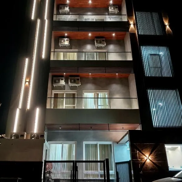 Kaspar Suites, hotel in Greater Noida