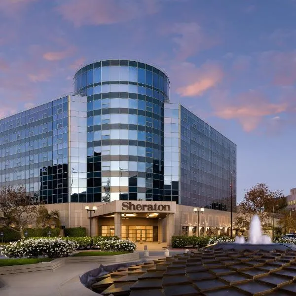 Sheraton Cerritos, hotel v destinaci Buena Park