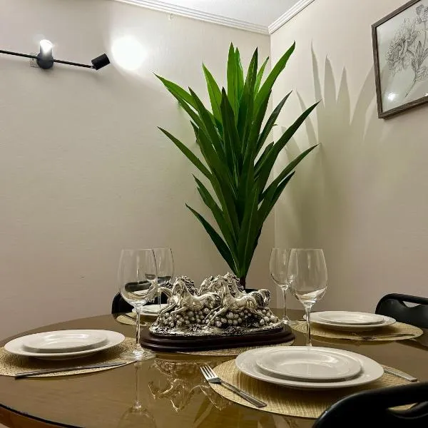 Luis Rodriguez Suite's- Metro Escuela Militar, hotel en Santiago