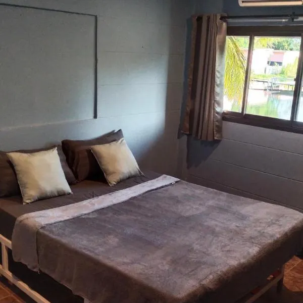 อินดี้เฮ๊าท์ รีสอร์ท ด่านขุนทด, Hotel in Nakhon Ratchasima