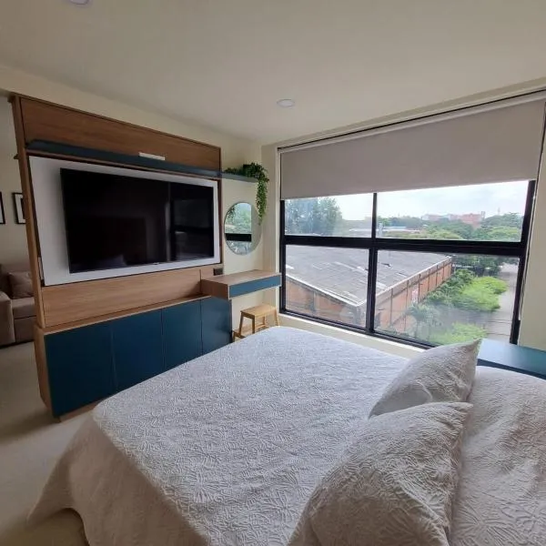 Moderno Aparta Estudio en MIRÓ Living Cali, hotel v mestu Cali