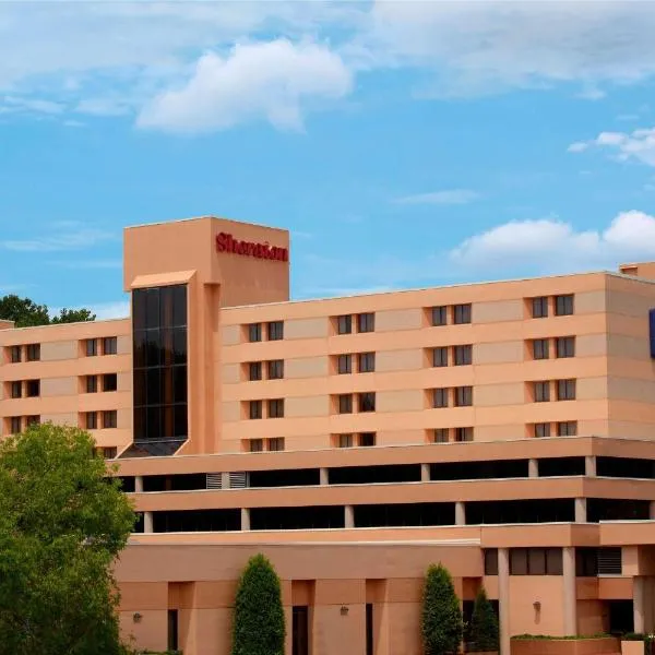 Sheraton Charlotte Airport, ξενοδοχείο στη Σάρλοτ