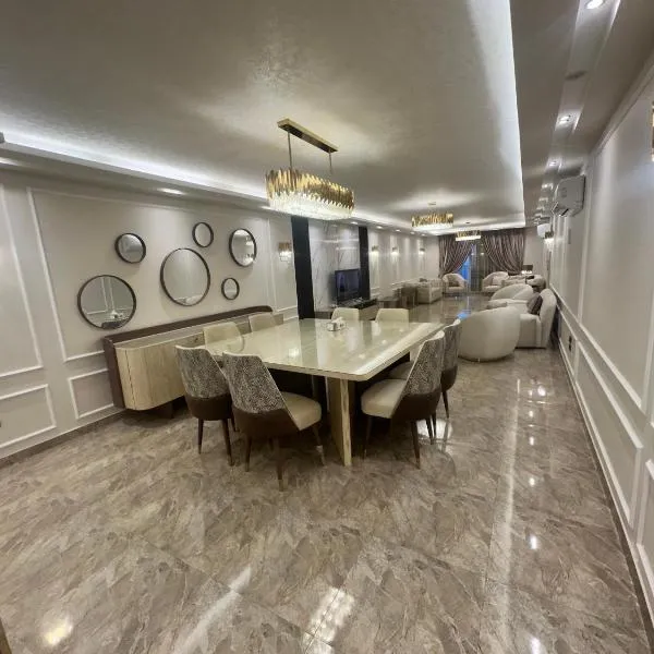 Crystal Platinum Palace، فندق في القاهرة