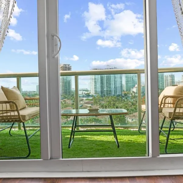 Stunning Water Views 1BR Condo with Pool and Tennis Court, hotel in Sunny Isles Beach