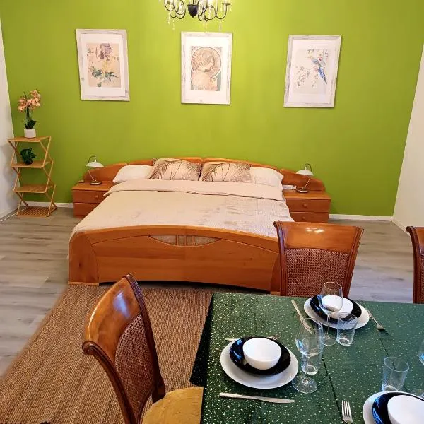 2 room's Family Apartments Mürzzuschlag, hotel v destinaci Mürzzuschlag