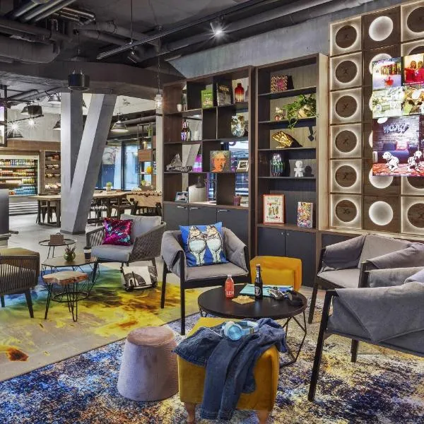 Moxy Lausanne City, hotel v destinaci Lausanne