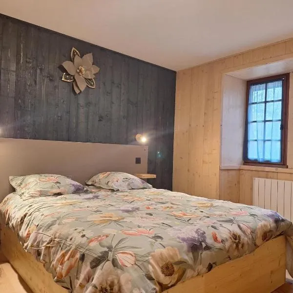 FraTern'Elle - Taverne & Chambres d'Hôtes, hotel v destinaci Château-Chalon